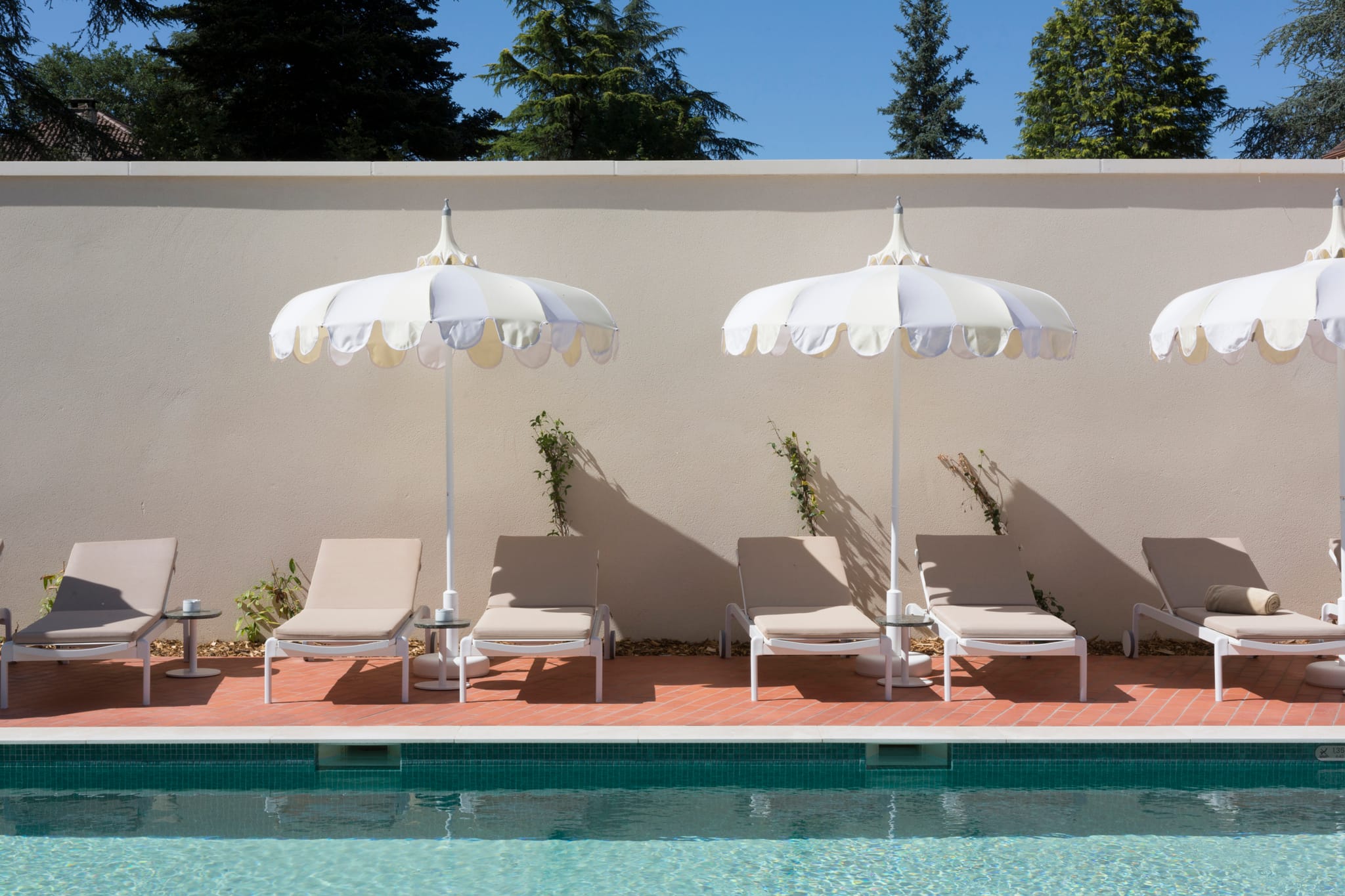 maison borreze pool 05